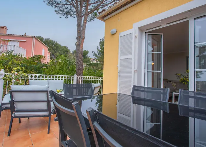 Apartmán Grande Terrasse Vue Saint-Raphaël